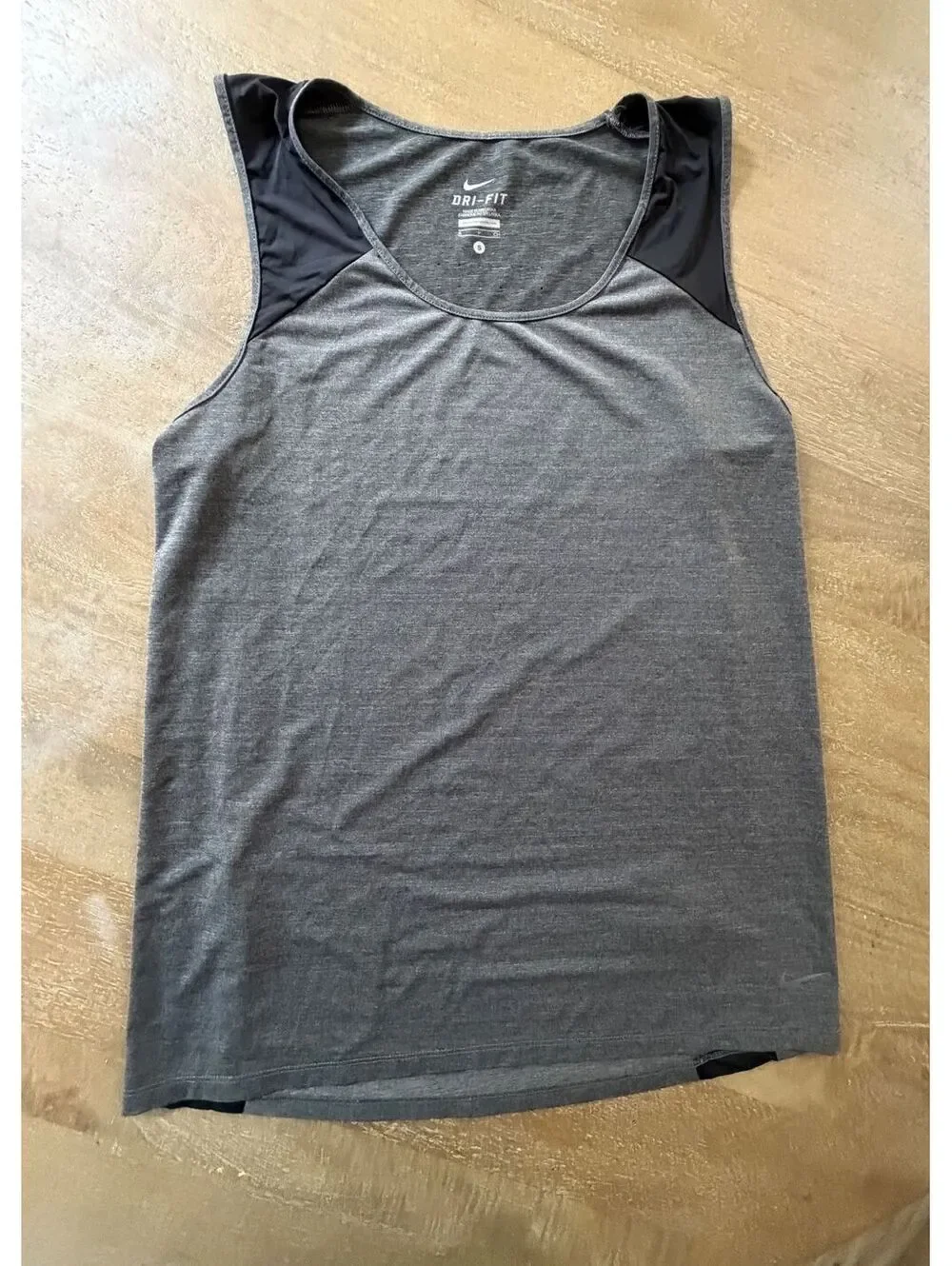 Nike Dri-FIT Athletic Tank Top Size Small Gray Black Zip Pockets Running Mesh